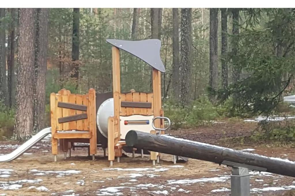 Bungalow Direkt Am See, Mit Eigenem Boot Roding Exteriör bild